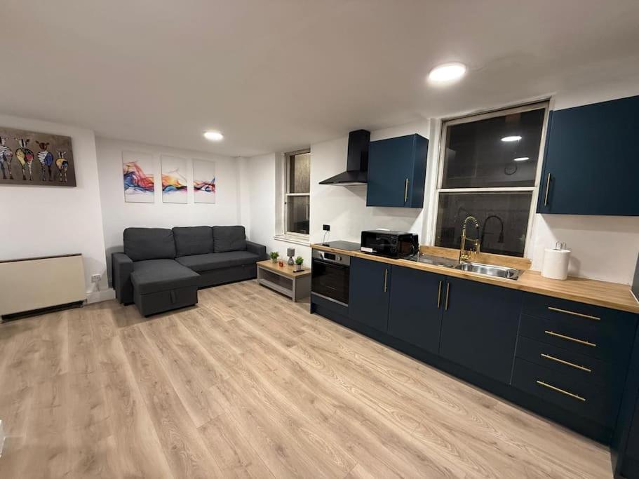 Modern 1 Bedroom - 5 Min Walk From Princess Street Eb1 爱丁堡 外观 照片